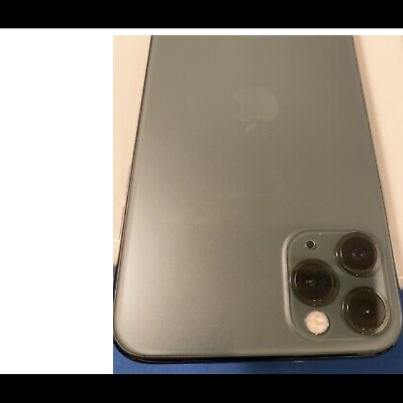 iPhone - Picture 4 of 6